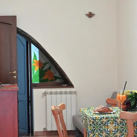 Apartmán Casa Vacanze Enjoy *