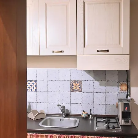 Appartement Casa Vacanze Enjoy *